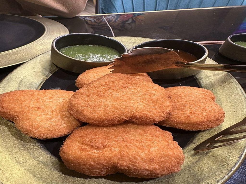 Paneer Crispy Hearts.
