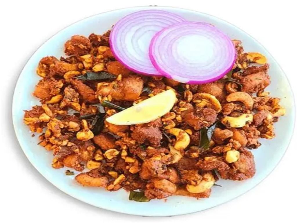 Cashew Chicken Pakoda.