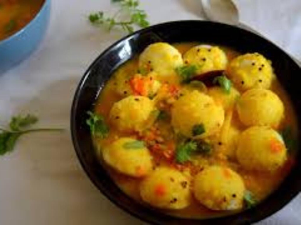 Button (Mini) Idli Sambar