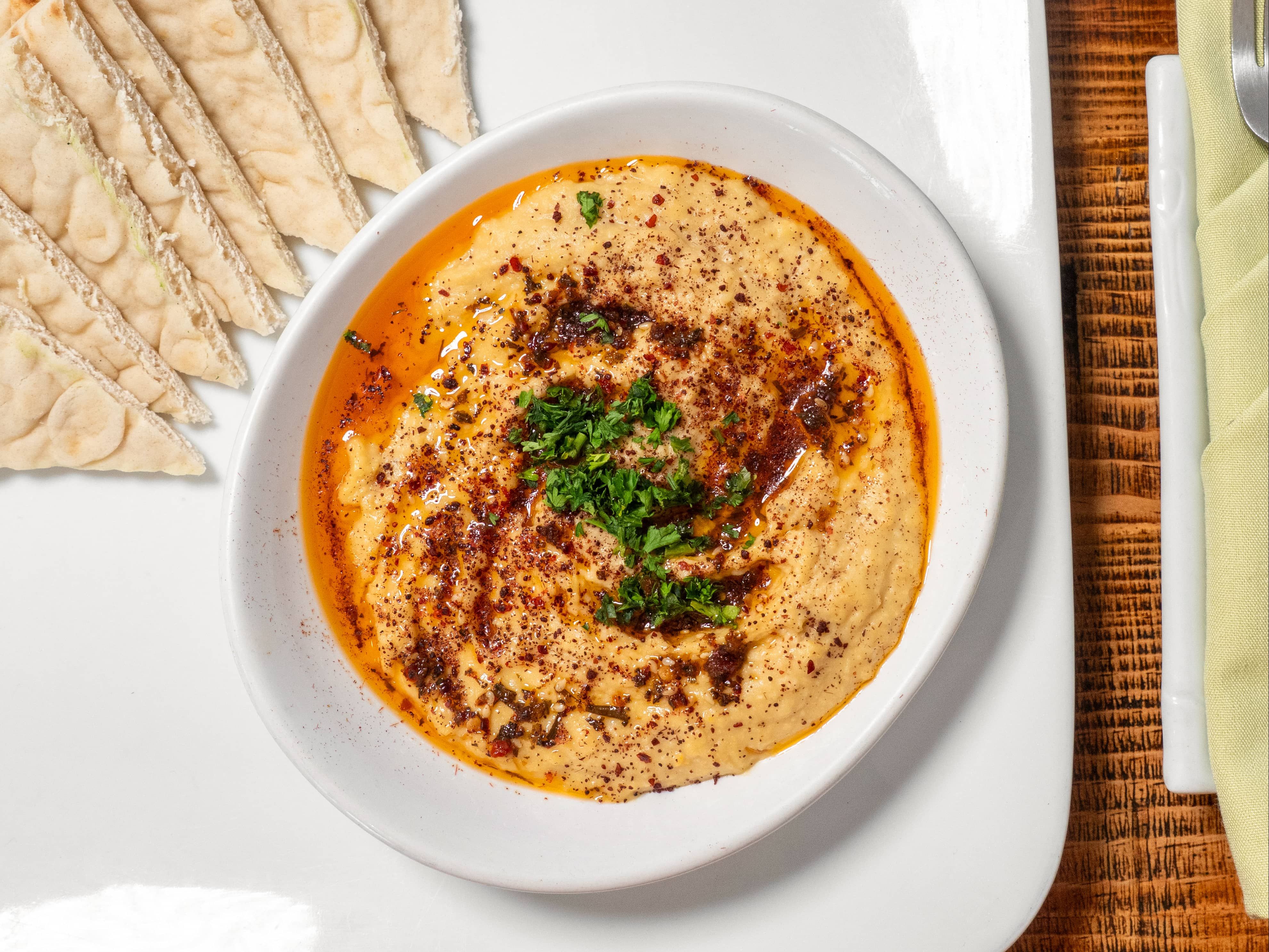Hummus (V).