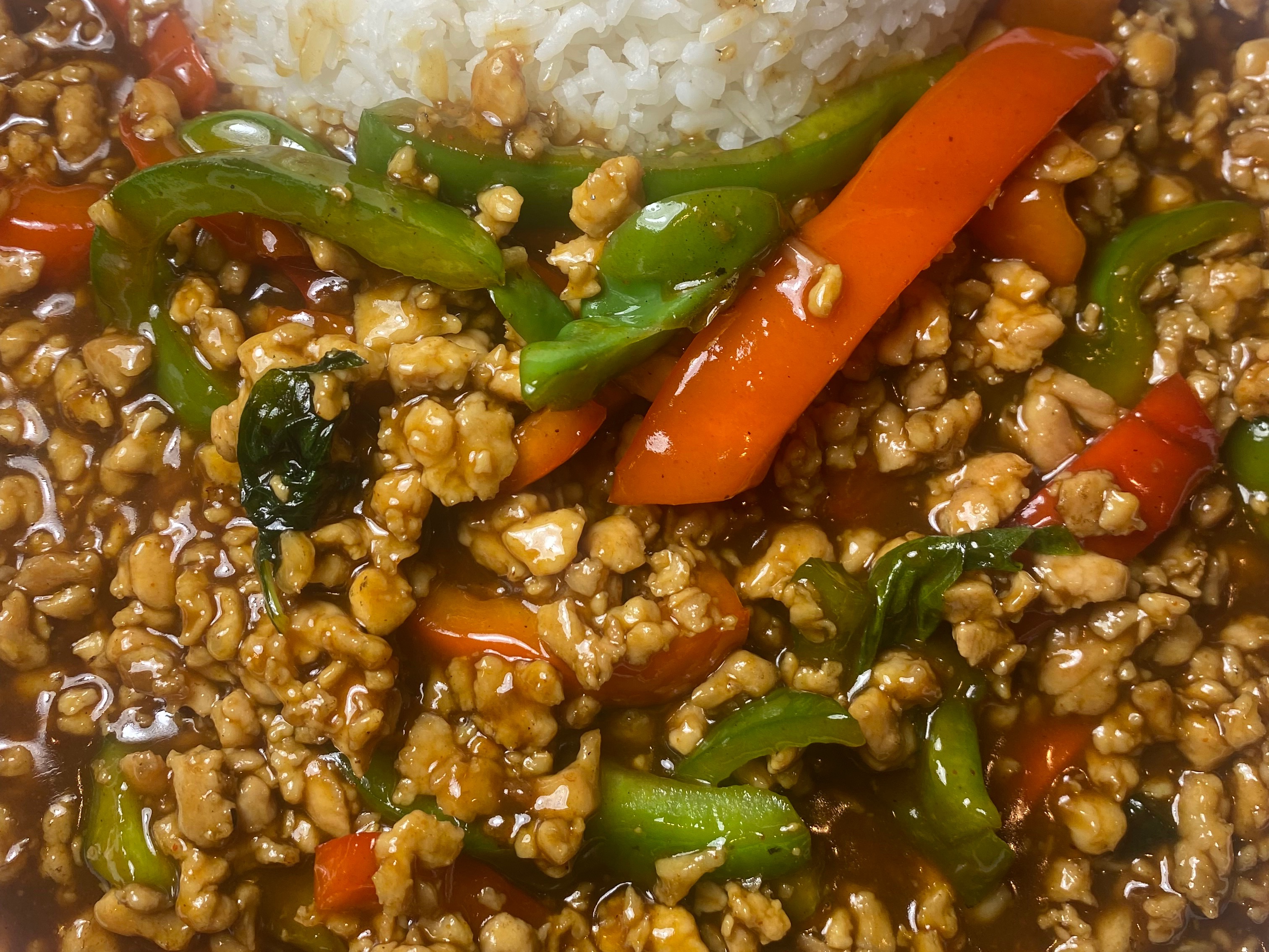 Pad Kee Mao (Minced Chicken).
