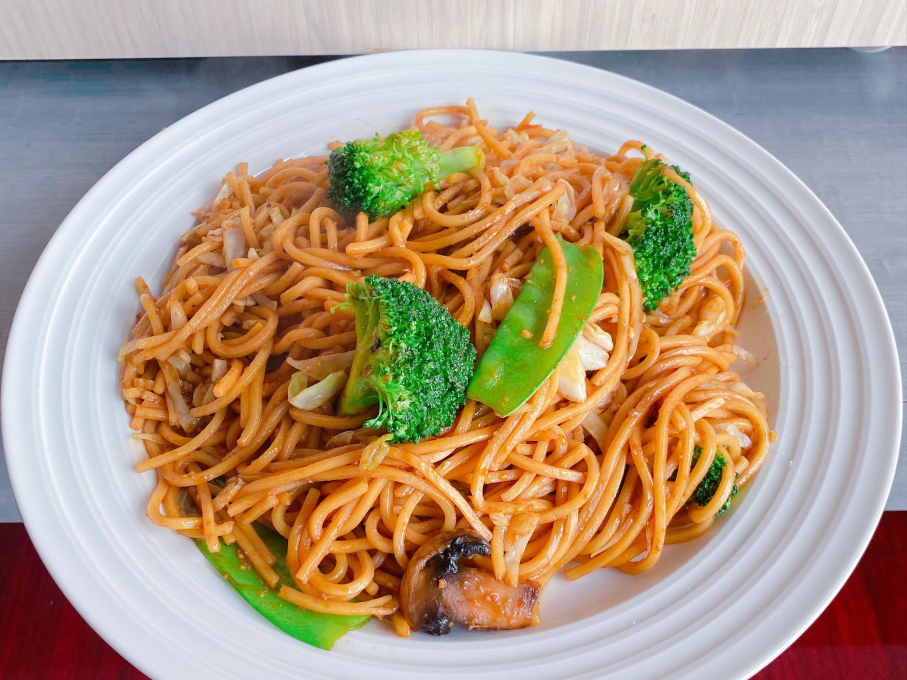 LM2 Vegetarian Lo Mein