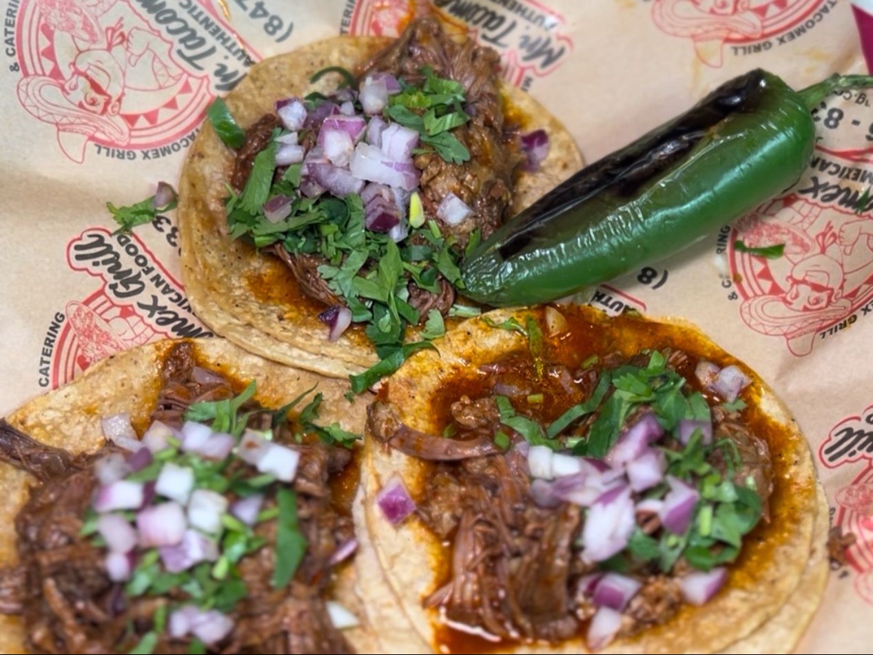 3  BARBACOA TACOS & DRINK