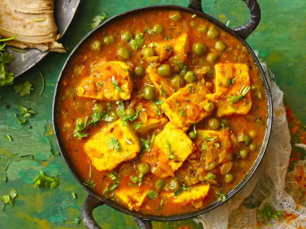 Matar Paneer  (Small  Tray- Serves 10-12 People)