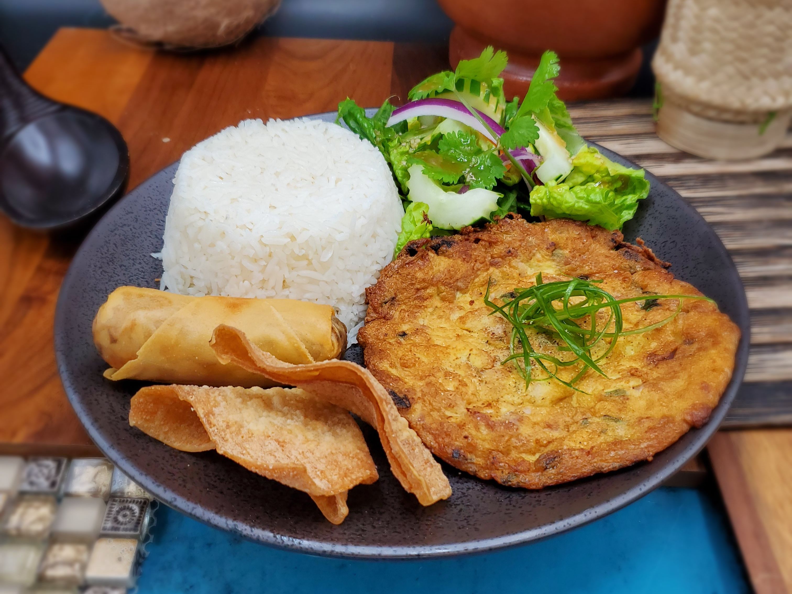 Thai Omelet Lunch (pork or plain).