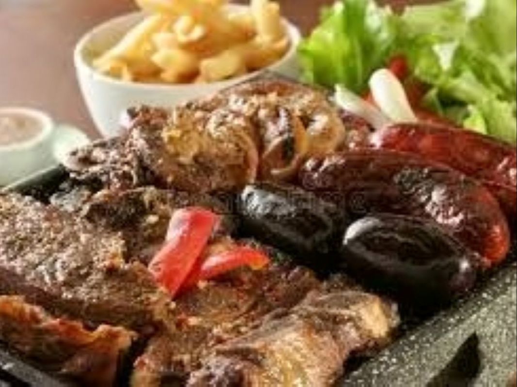 (1/2) MEDIA PARRILLADA LUZMILA / HALF LUZMILA'S PARRILLADA.