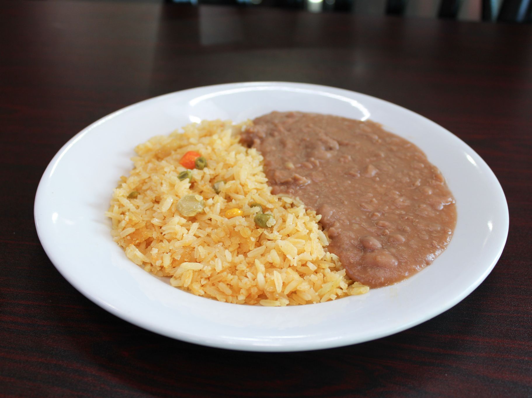 Arroz Y Frijoles Chico.