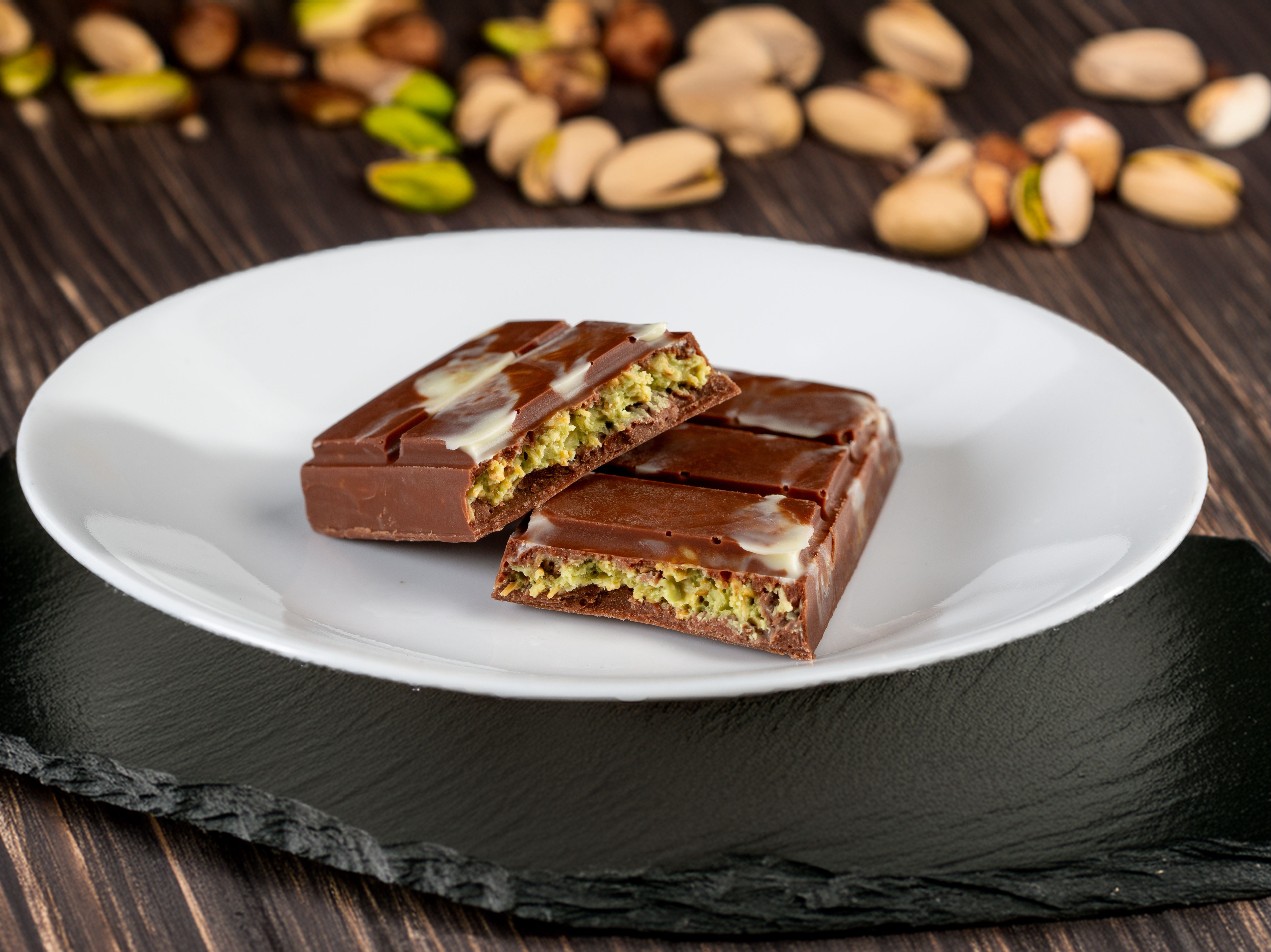 Dubai Chocolate / شوكولاتة دبي.