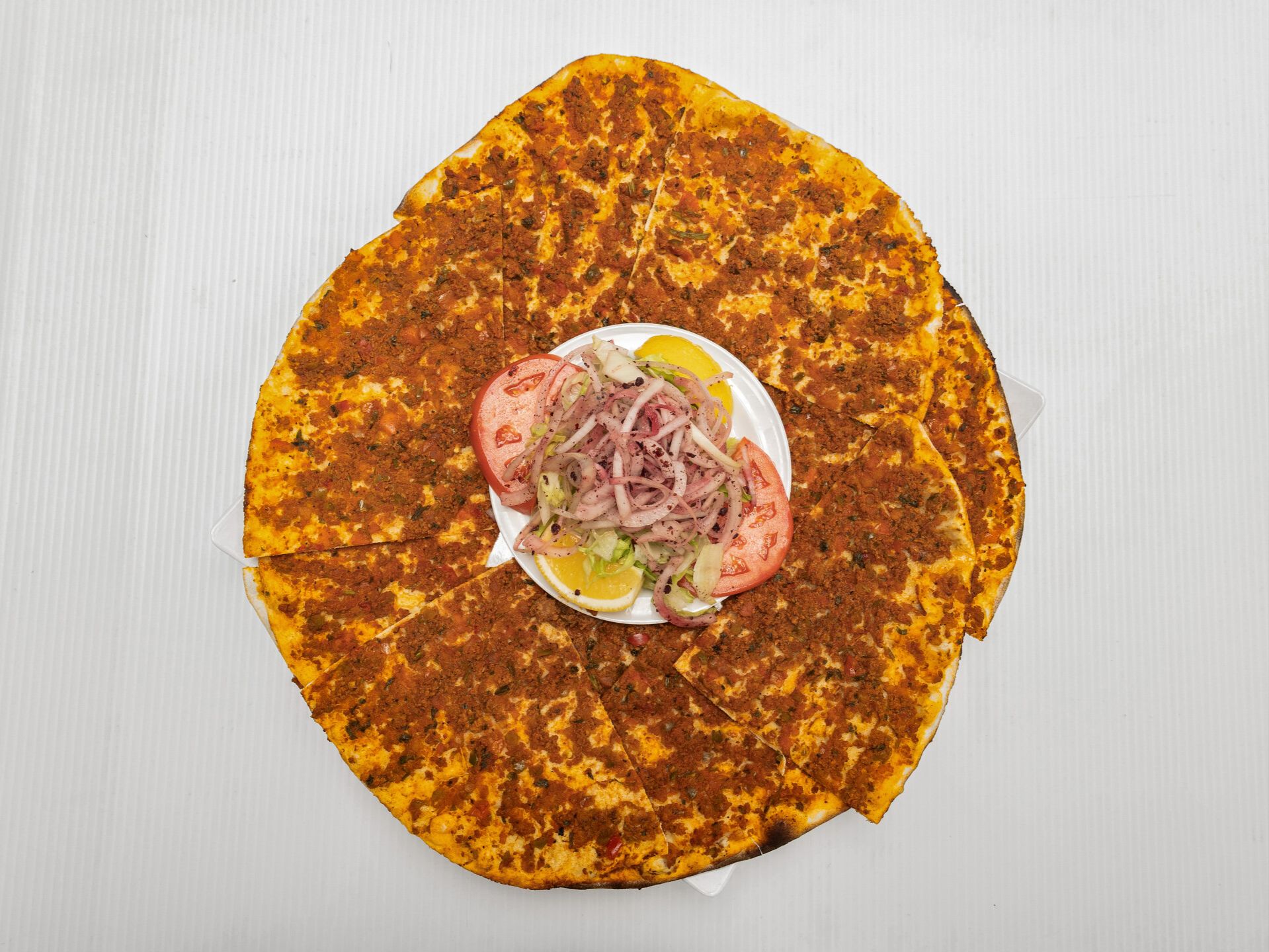 Spicy Lahmajun Entree (3 Pieces)