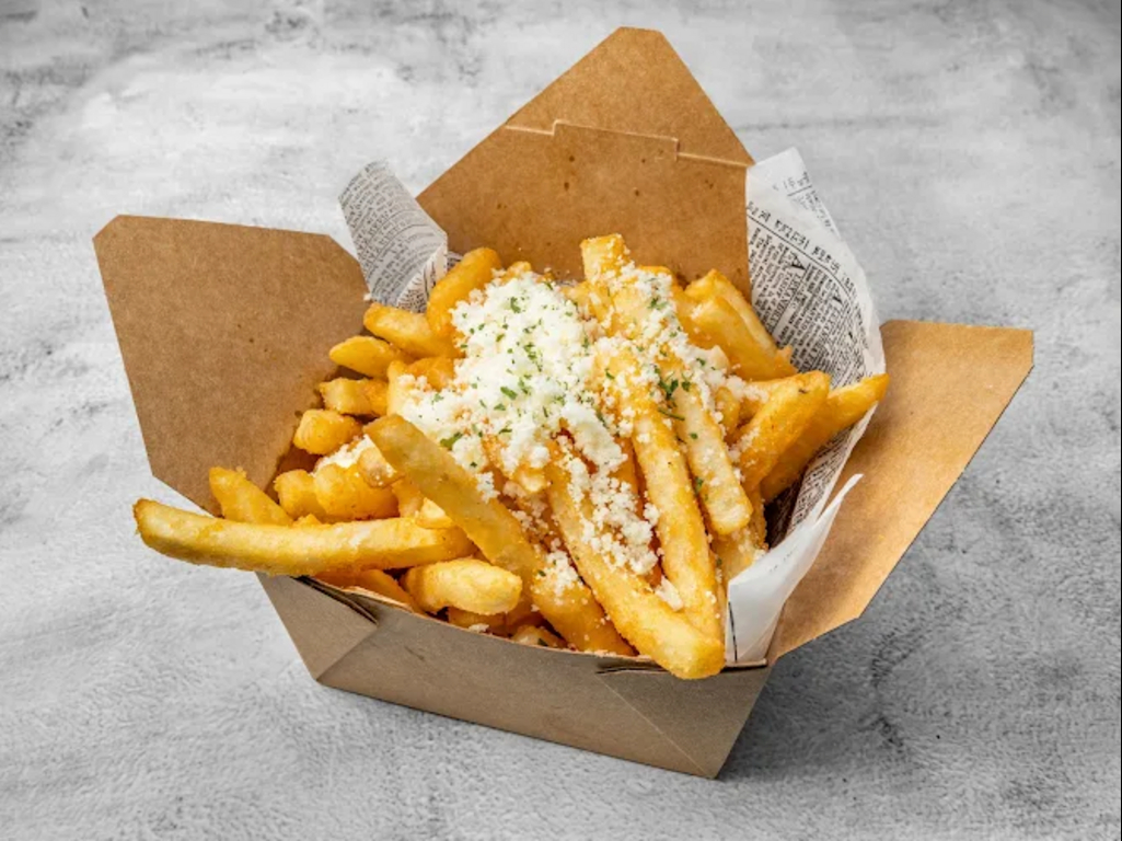 SNOW CHEESE FRIES
