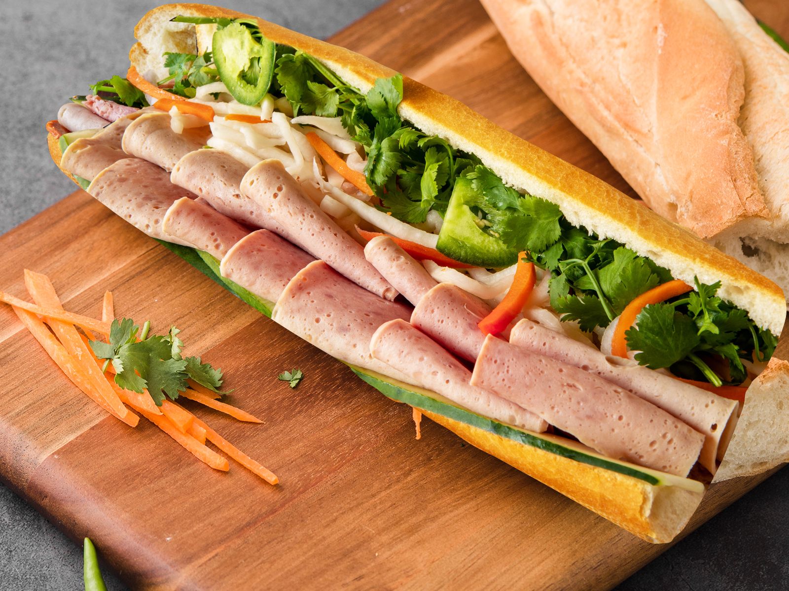 B5. PORK ROLL & PATE BÁNH MÌ / Chả Lụa