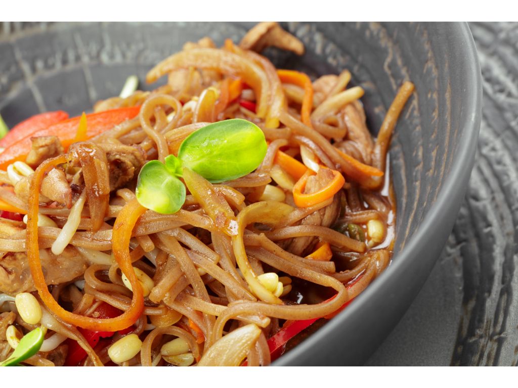 Eggs Noodles.
