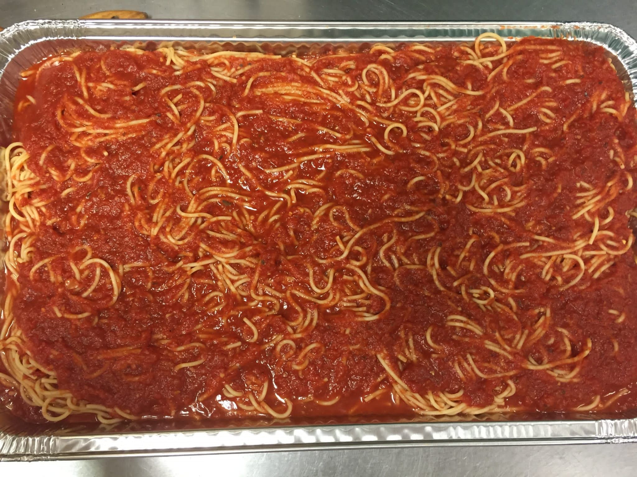 Spaghetti With Marinara Sauce Tray For 10 People
