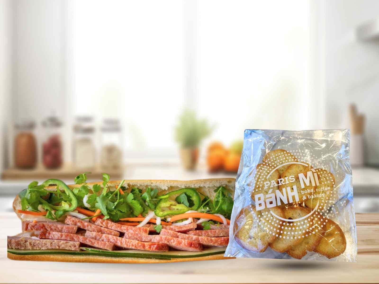 Banh Mi /w Chips Entree Grilled Pork Patties / Bánh Mì Nem Nướng.