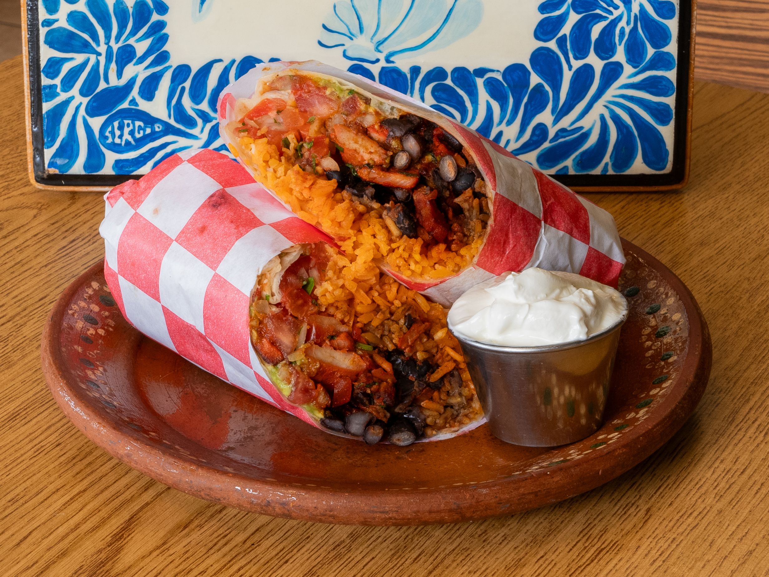 Surf & Turf (Mar y Tierra) Burrito.