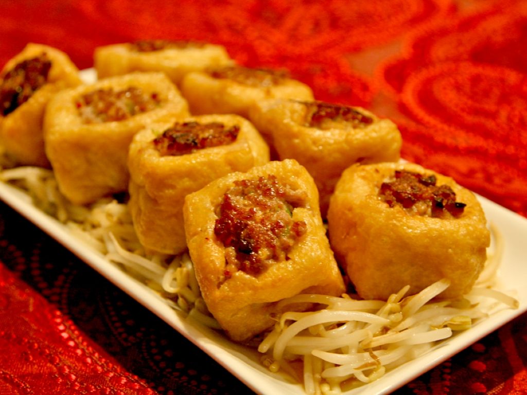 Fried Stuffed Tofu / Đậu hủ nhồi chiên / 炸酿豆腐.