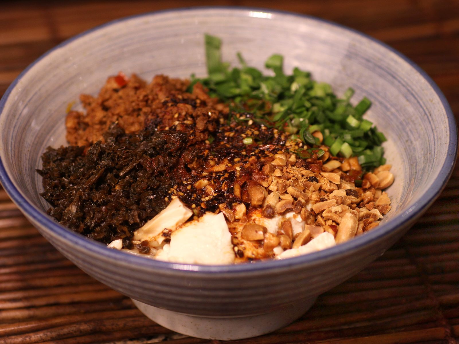 Vegetarien Nouilles de Riz au Plan de Tofu
