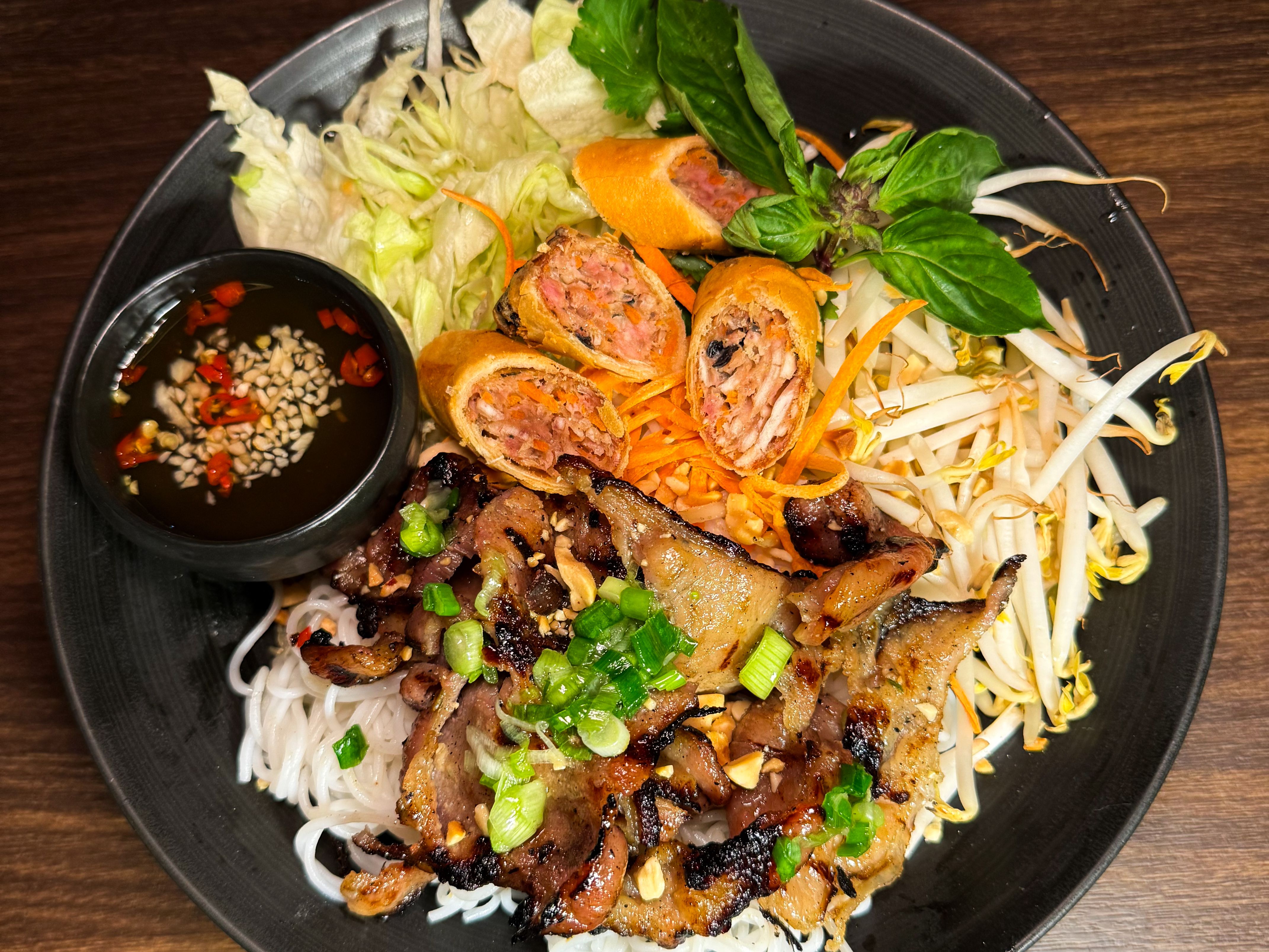 STREET VERMICELLI BOWL.