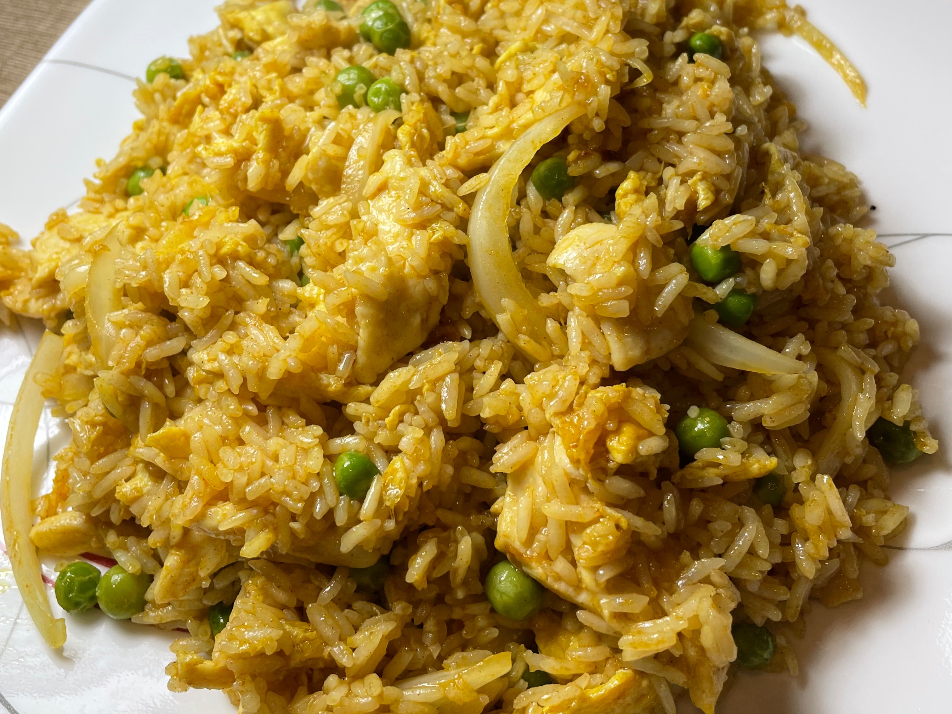 Kow Pad Poung Garee.