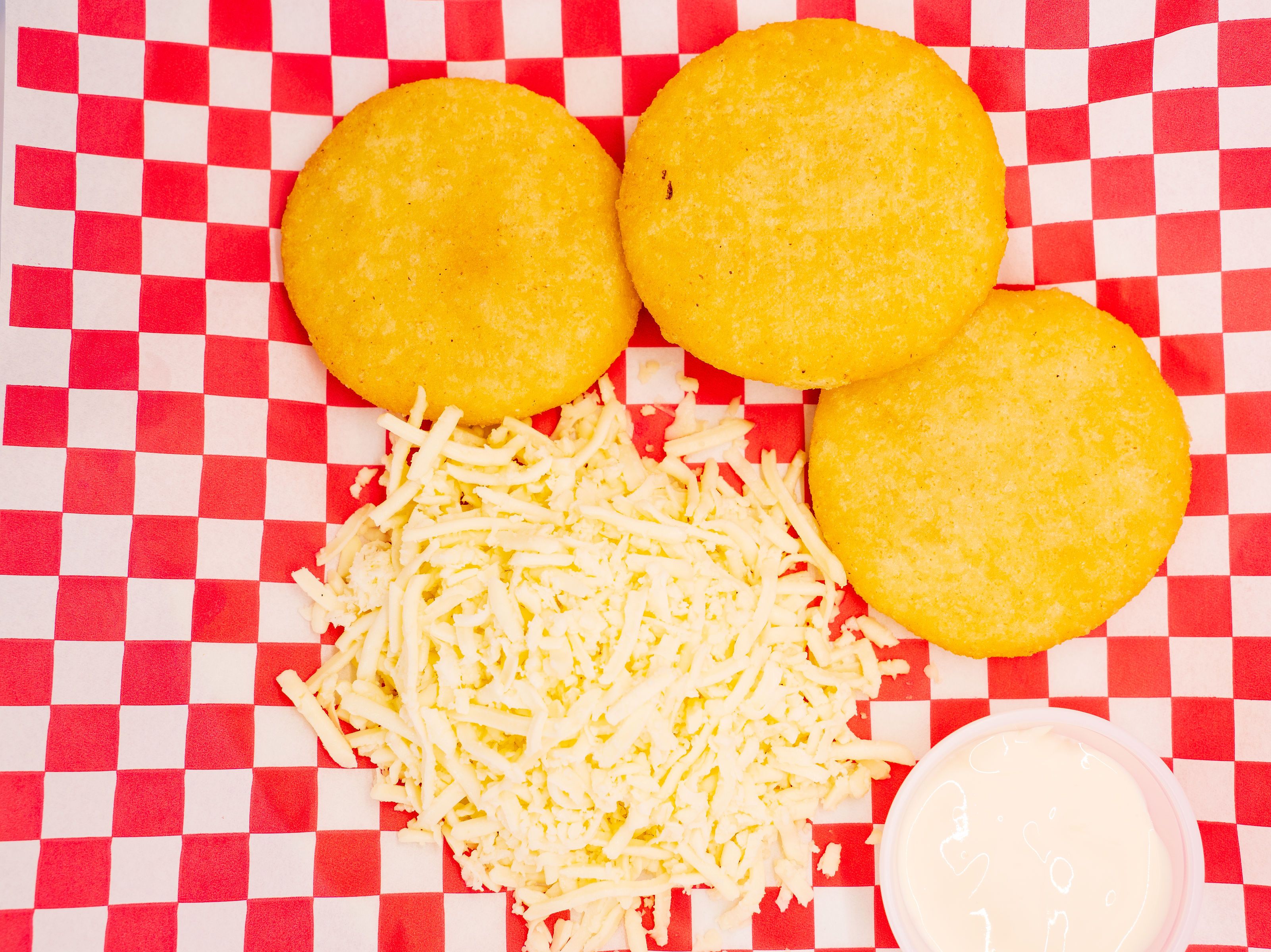 Arepitas Con Queso Y Nata.