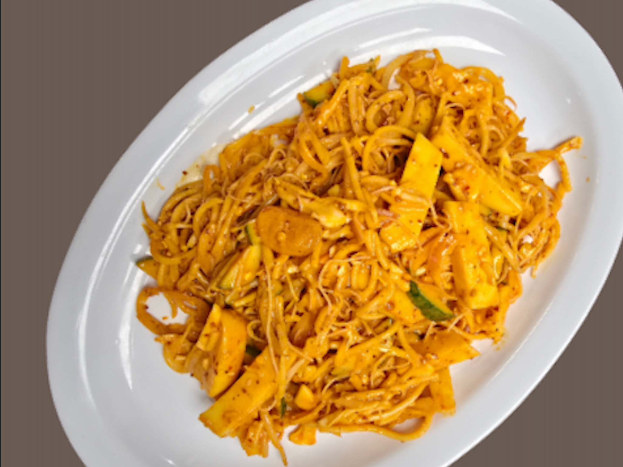 A Thoke Sone Salad (အသုပ်စုံ).