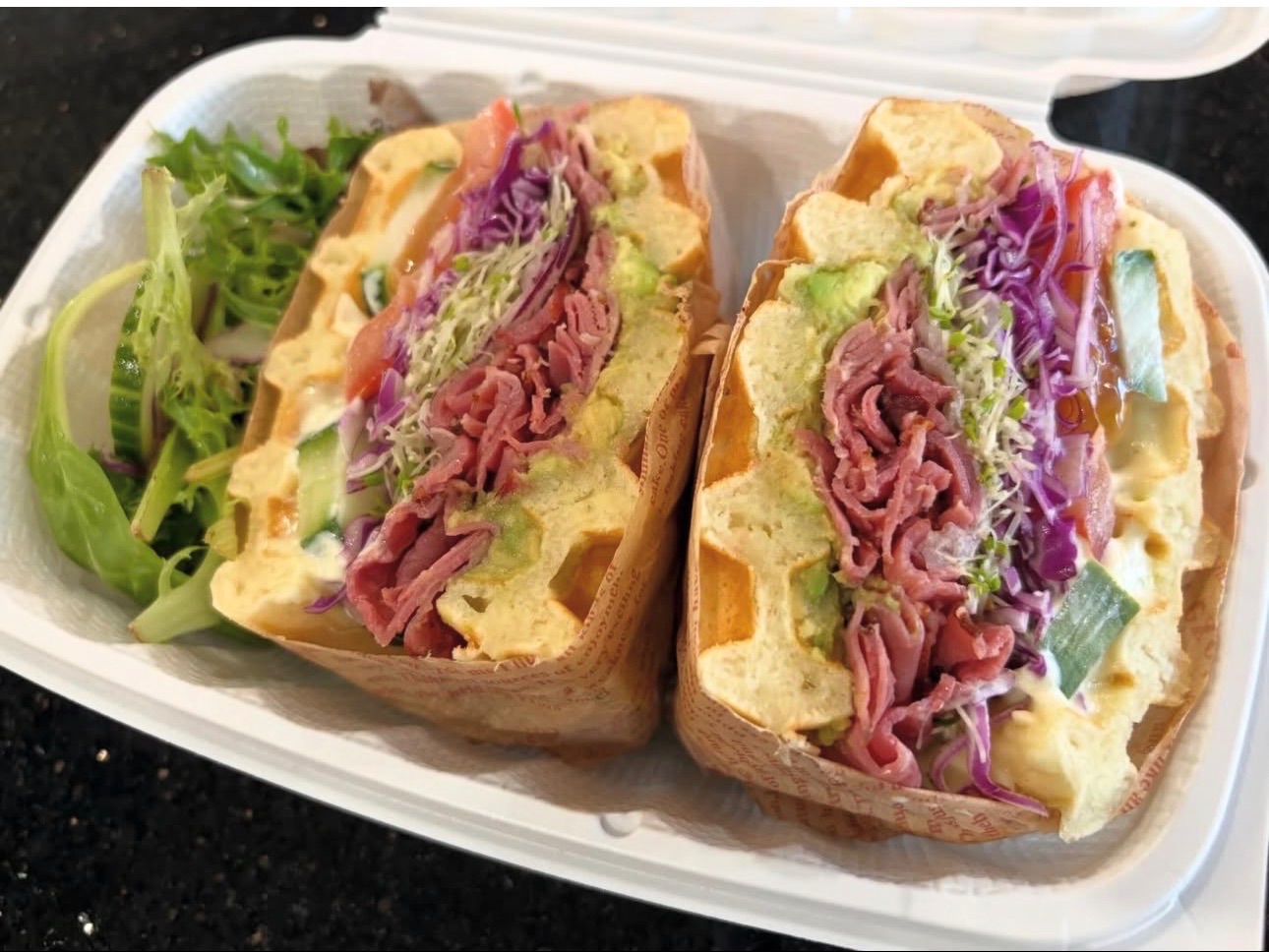 Pastrami Sandwich 腌牛肉三文治.