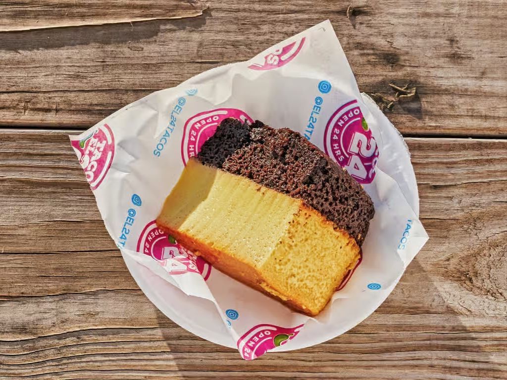 Chocoflan.