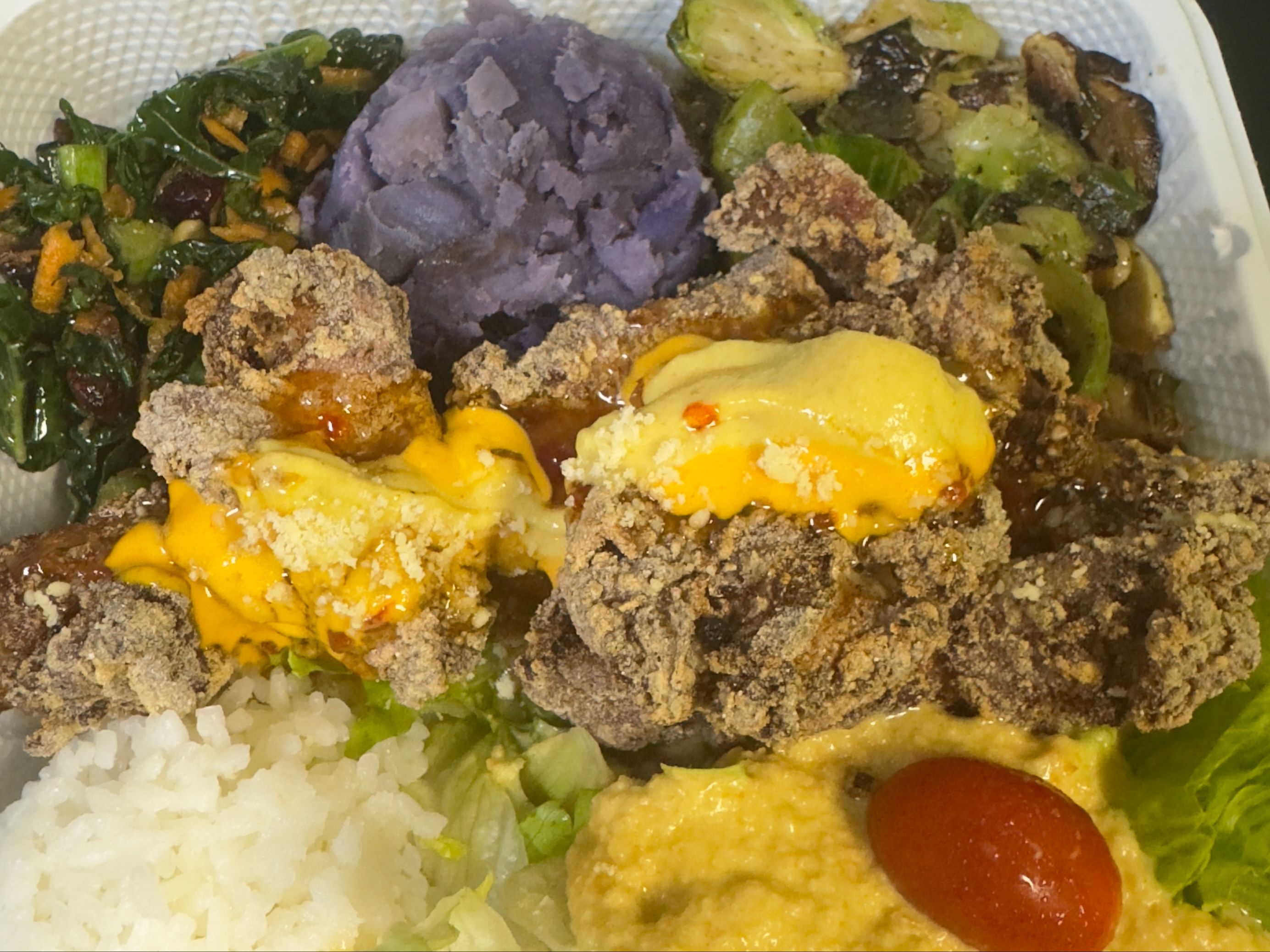Mochiko Chicken Kaimana Bento -3 Sides Online.