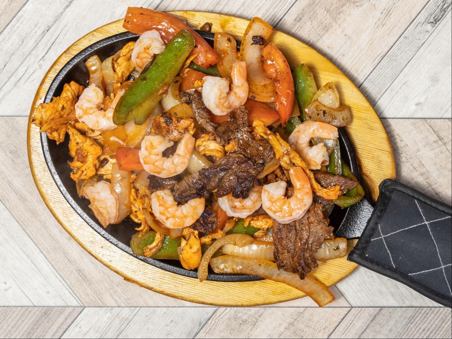 Mar y Tierra Fajitas