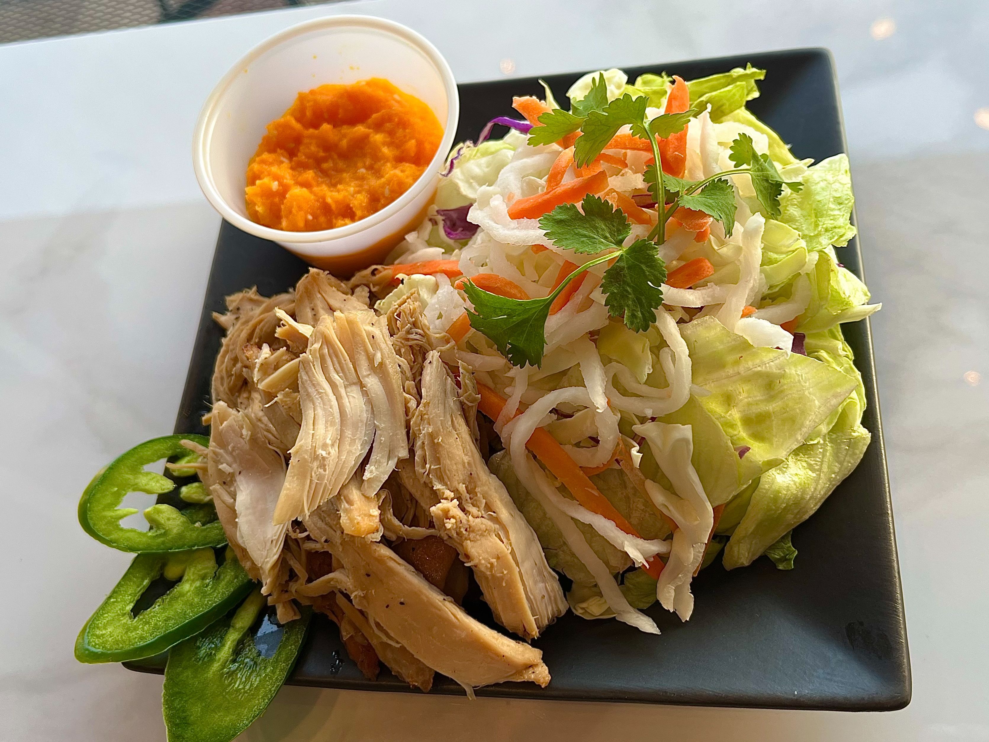 S4. GRILLED CHICKEN SALAD.