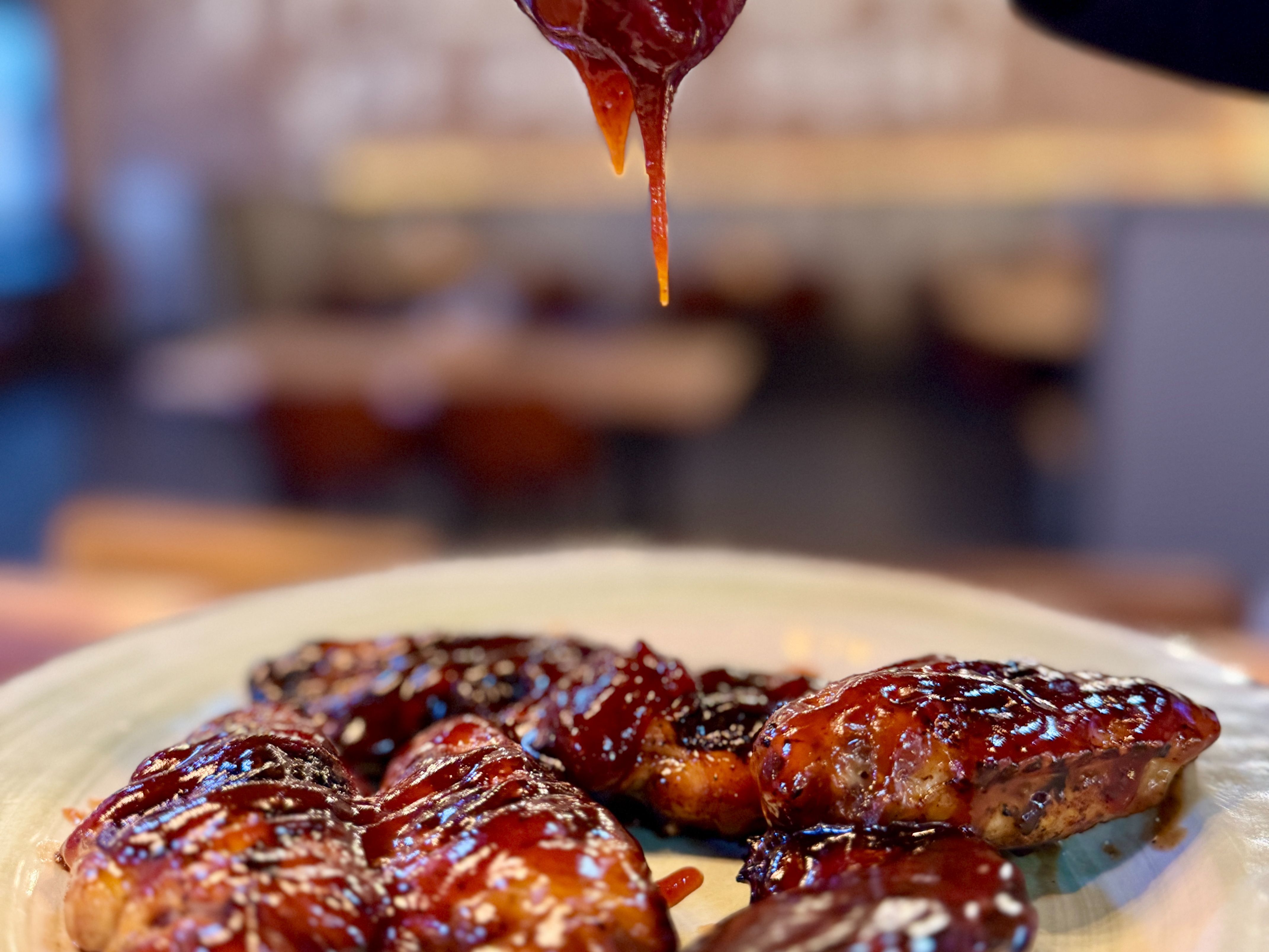 6 Peri BBQ Wings.