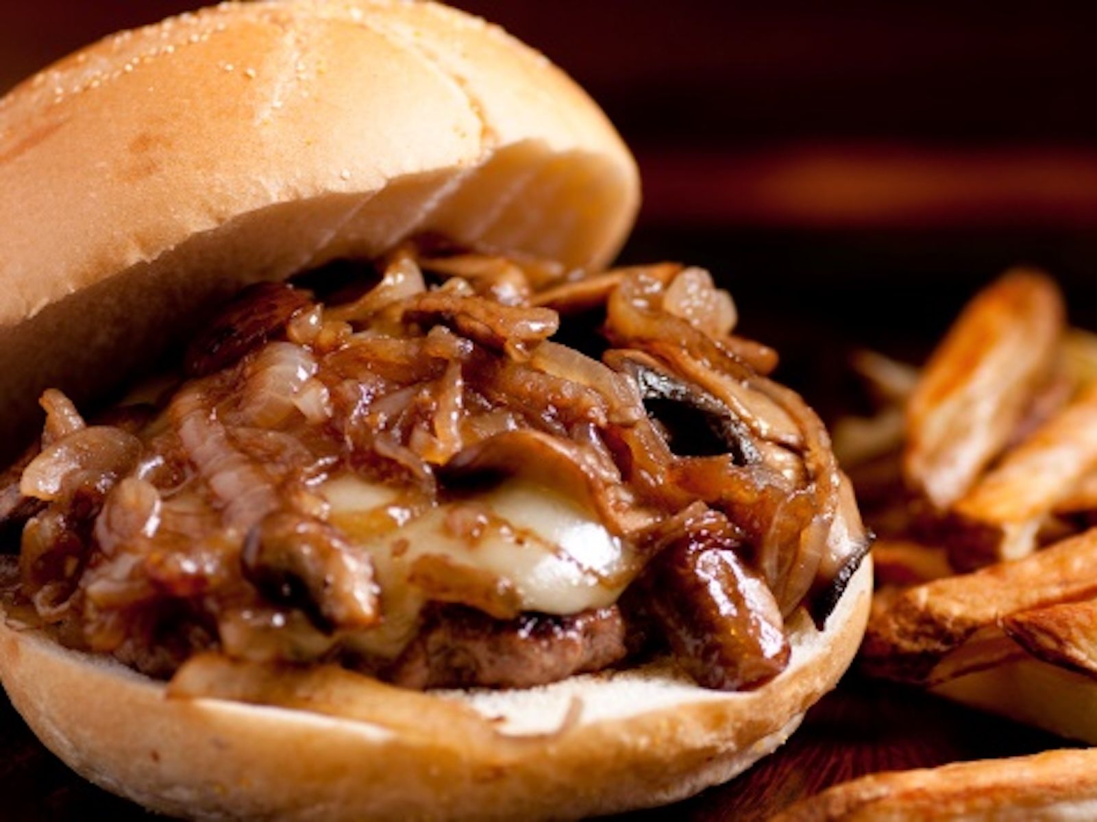 Angus Mushroom & Swiss Burger