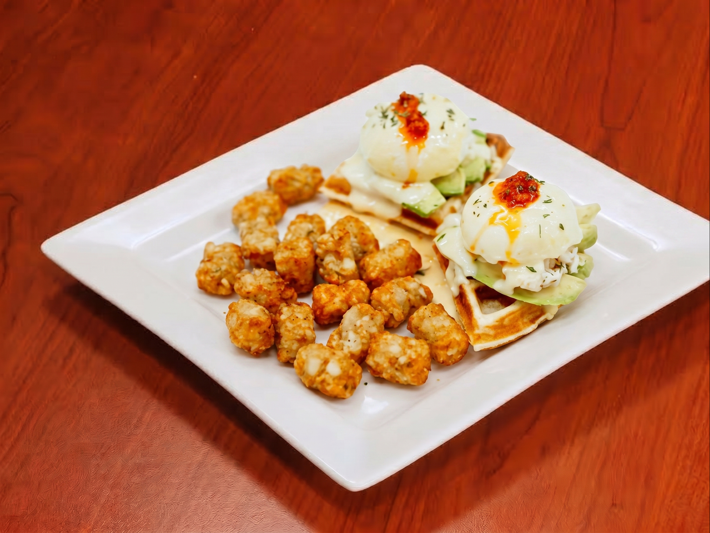 California Avocado Benedict 牛油果蟹柳班克蛋.