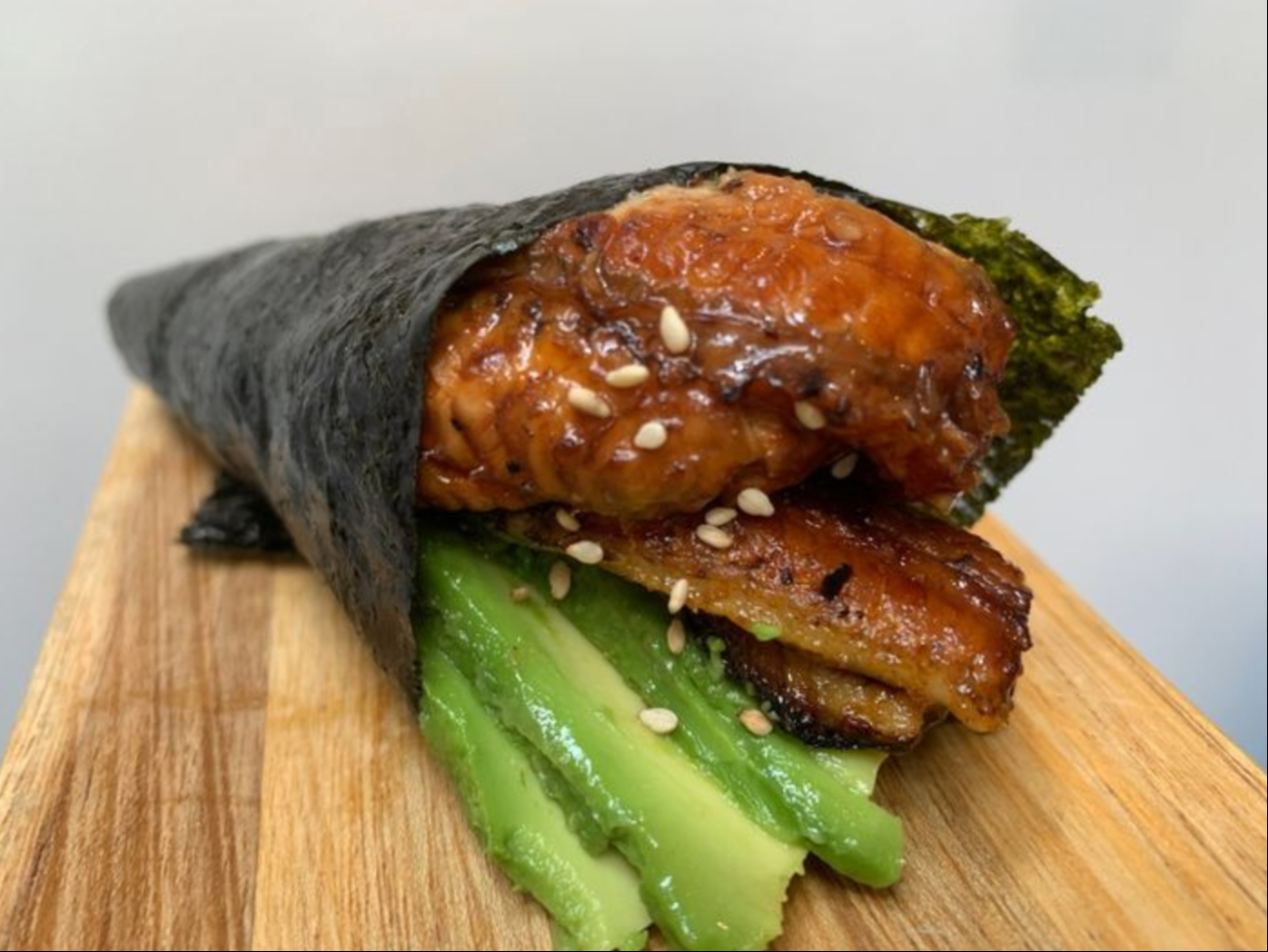 Eel & Avocado HR.