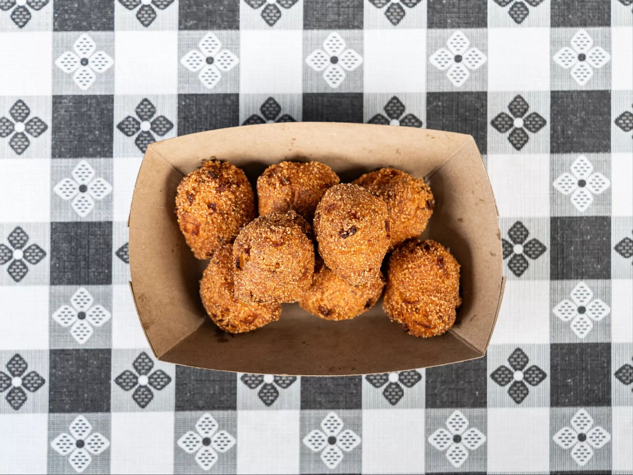 Hush Puppies 8.ct.