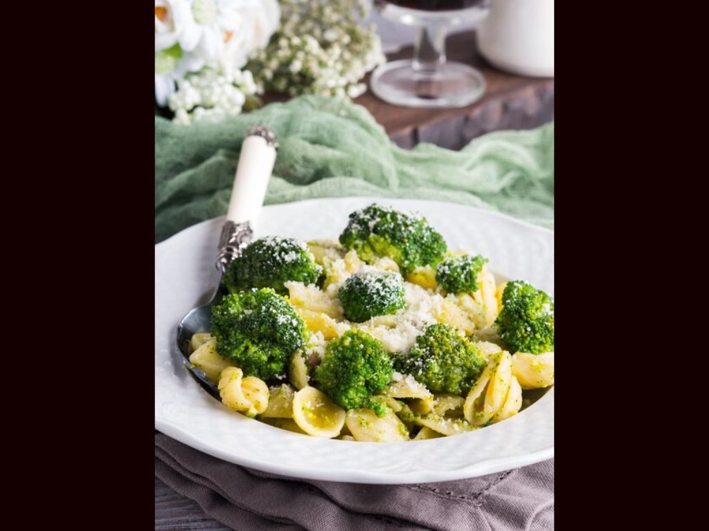 Pasta Mario [Mush.Brocc. Alfredo].