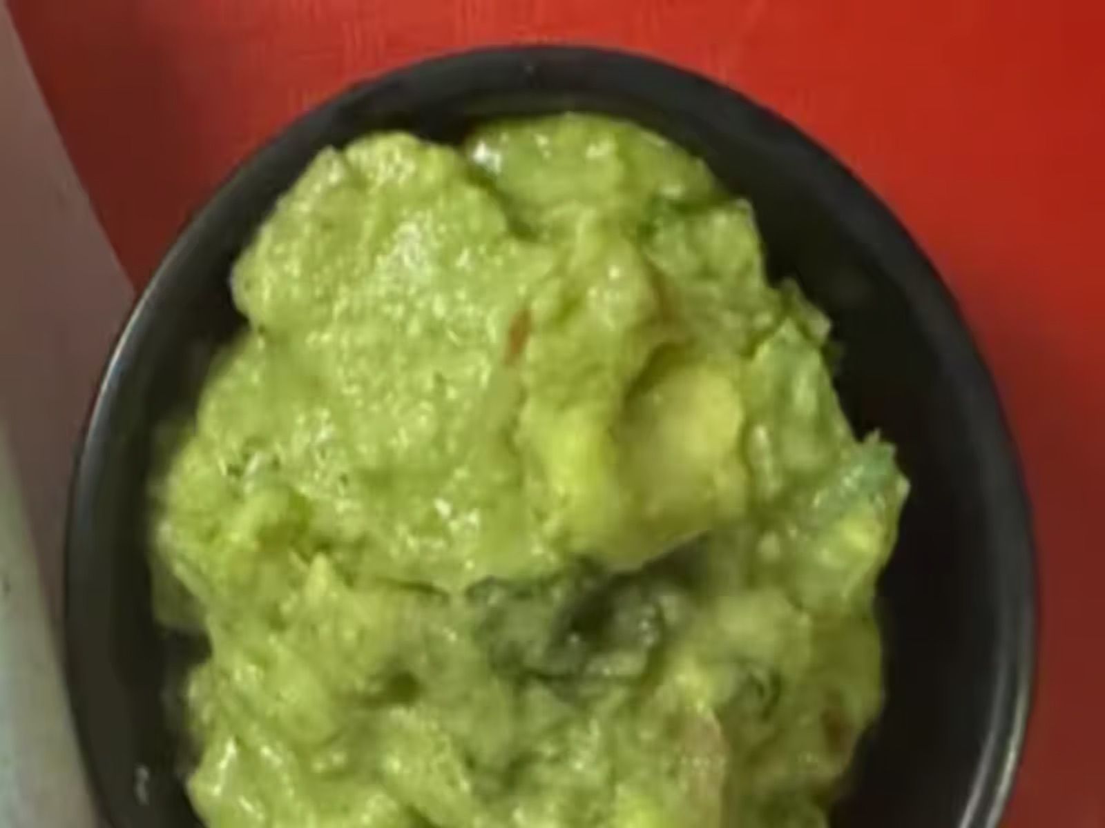Guacamole 2 Oz