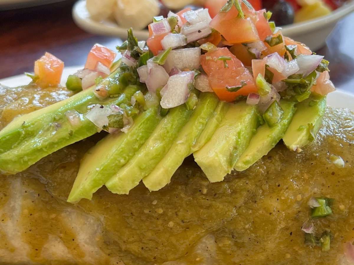 Lunch "Burrito Mojado"