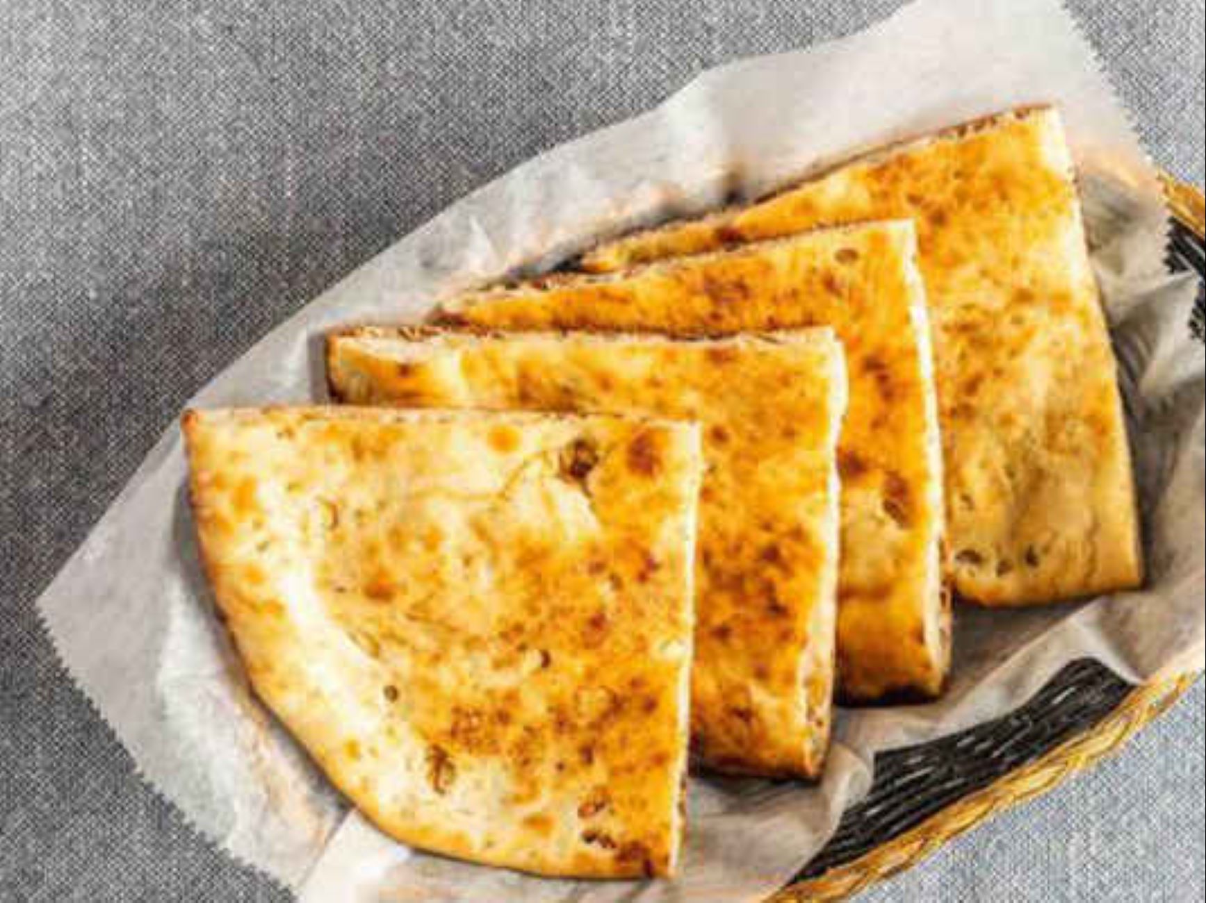 Peshwari naan.