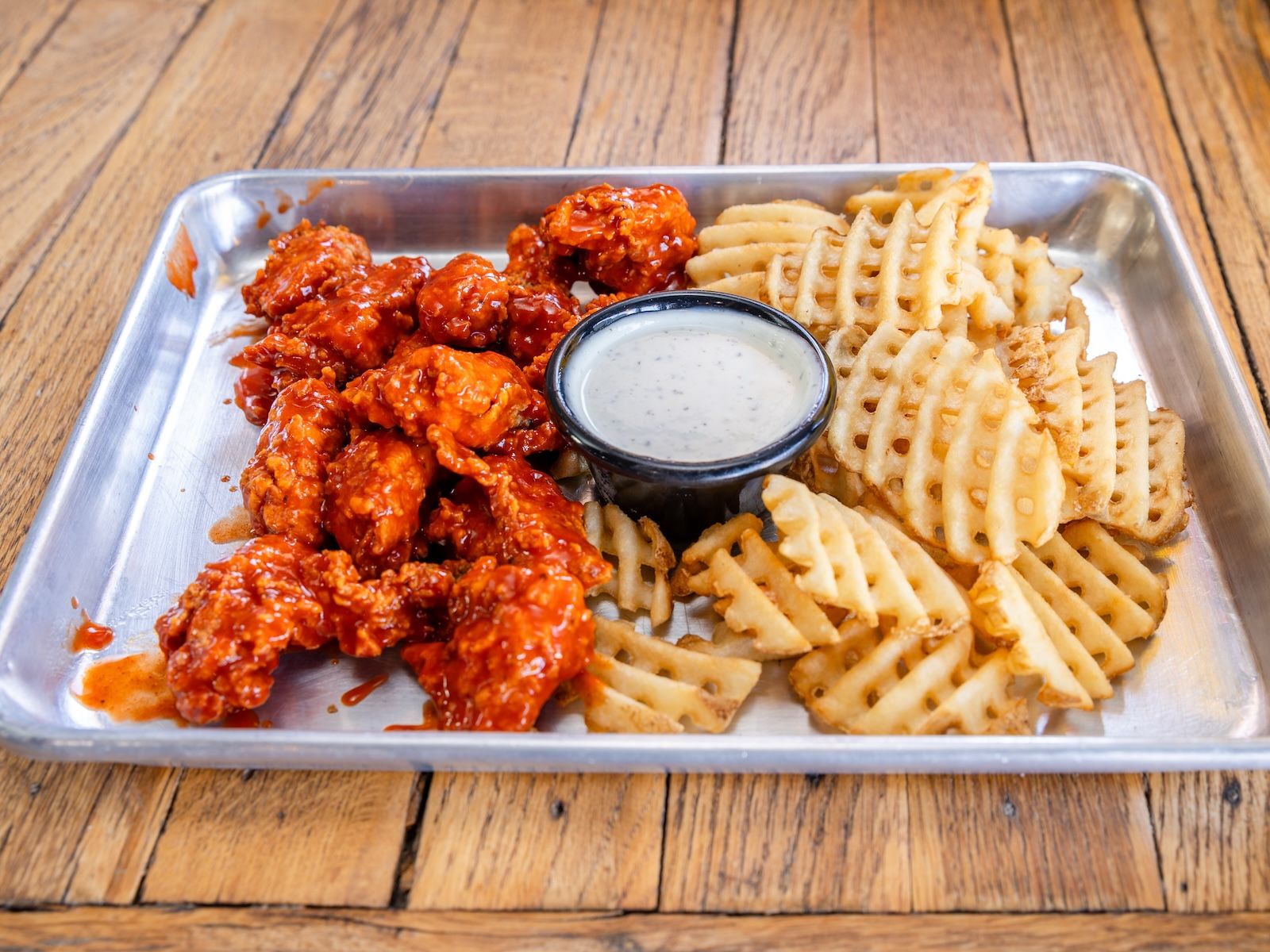 Boneless Wings (15 Pieces).
