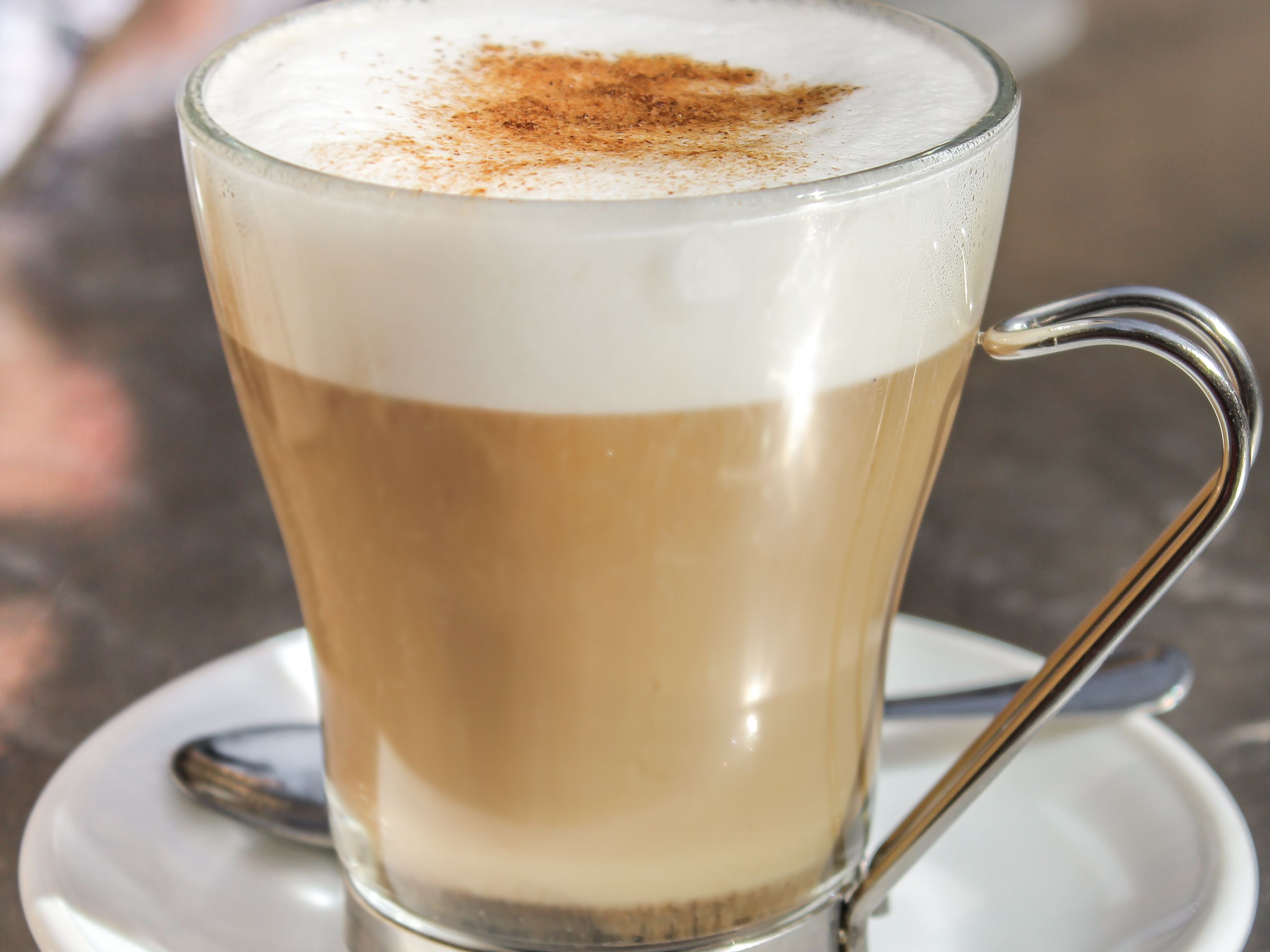 White Mocha Hot (16oz).