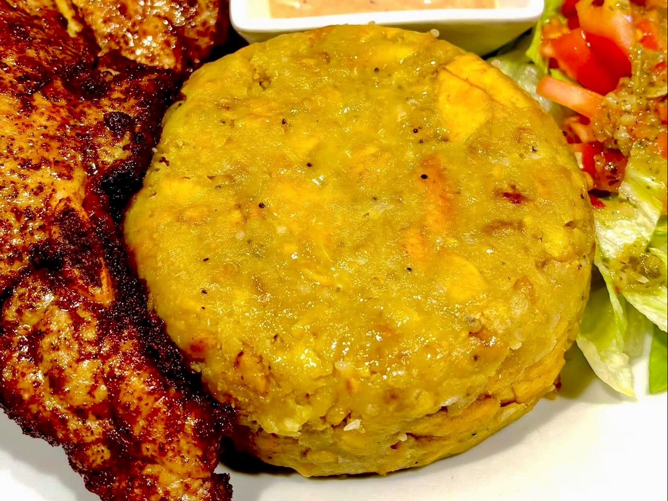 Solo Mofongo.