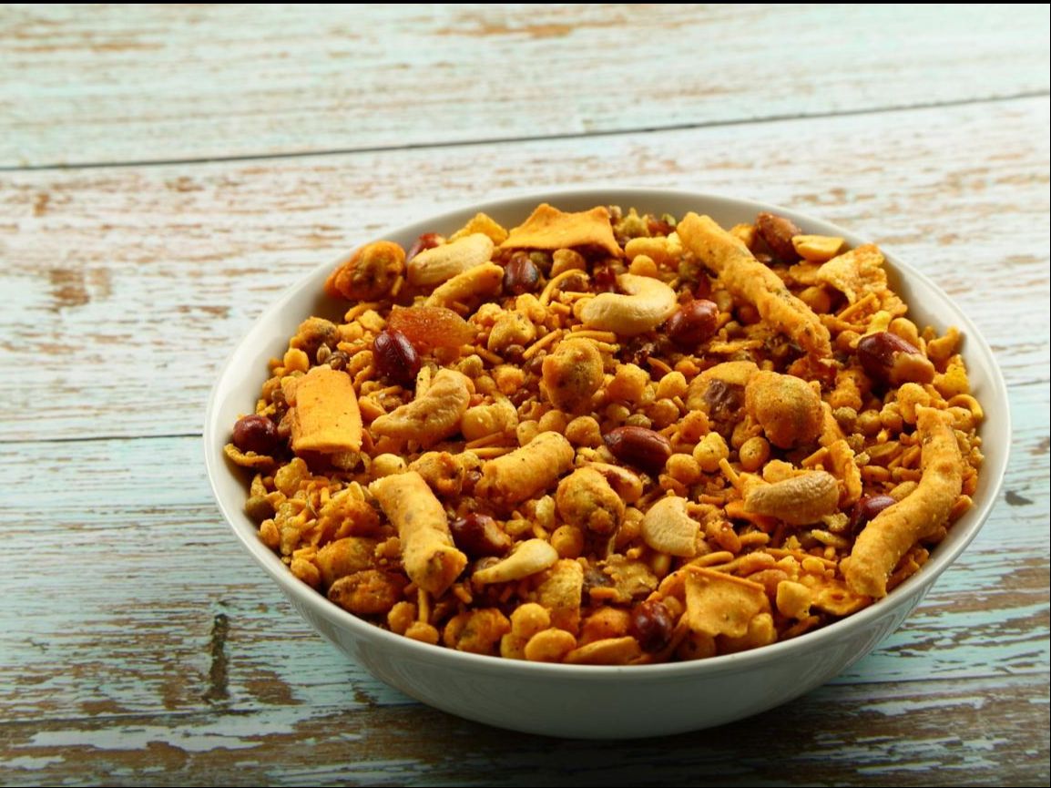 Bombay Mix (400gm).