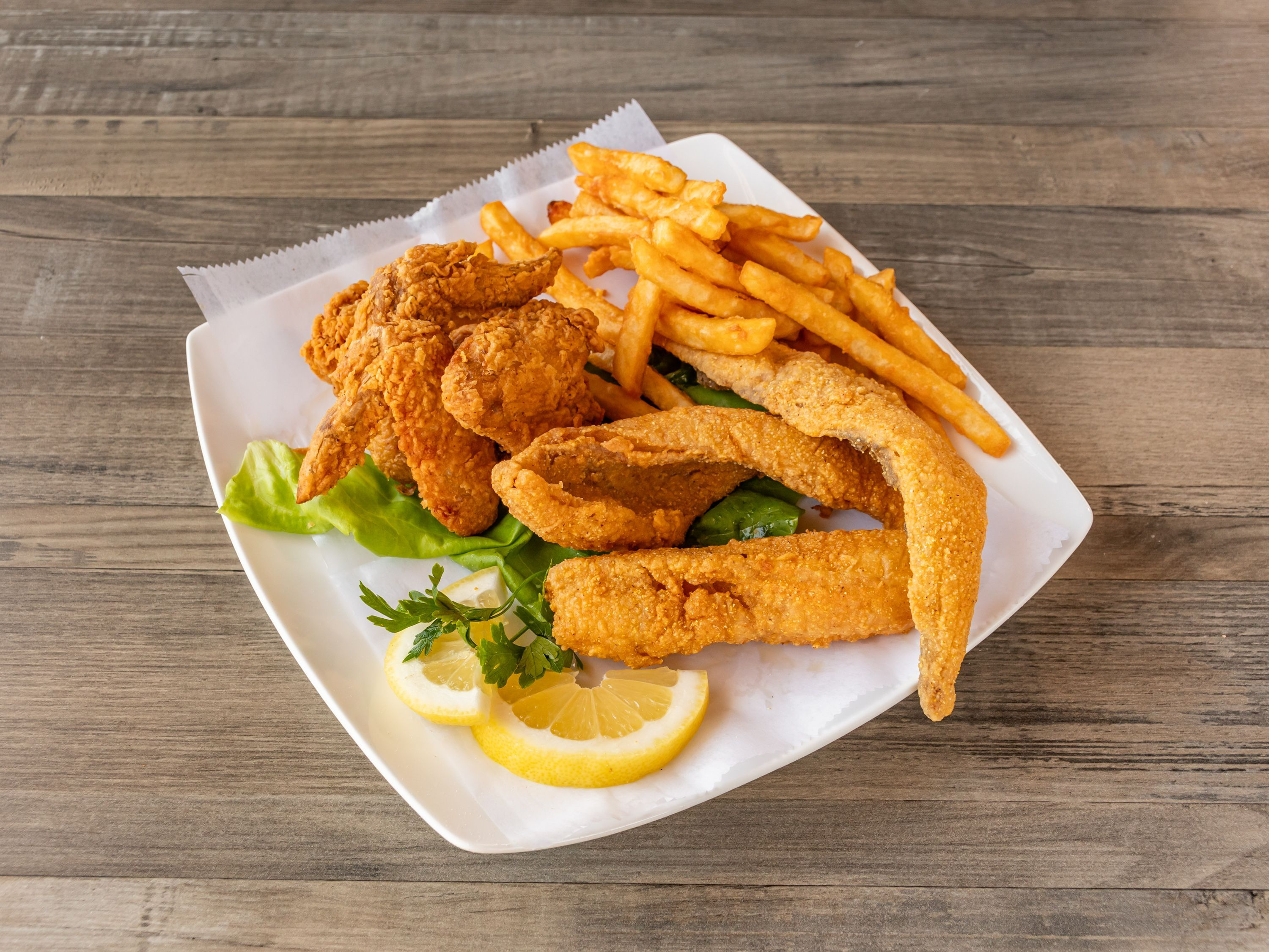 25 (3) Wings + 2 Whiting