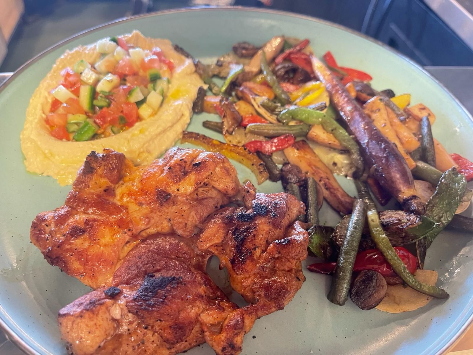 Chicken Thighs (Pargiot)