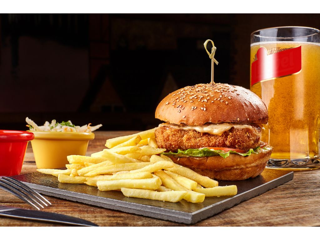 TURKEY BURGER w/FRIES.