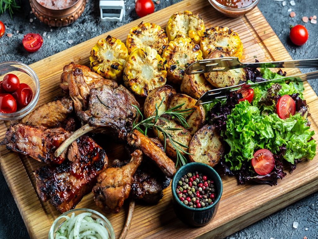 TANDOORI MIXED GRILL.