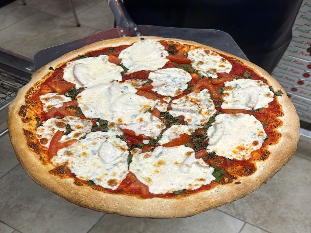 Margherita Pizza.