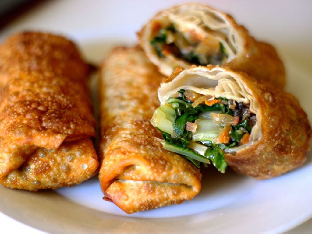 Veggie Egg Roll / Chả giò rau củ /蔬菜蛋卷.