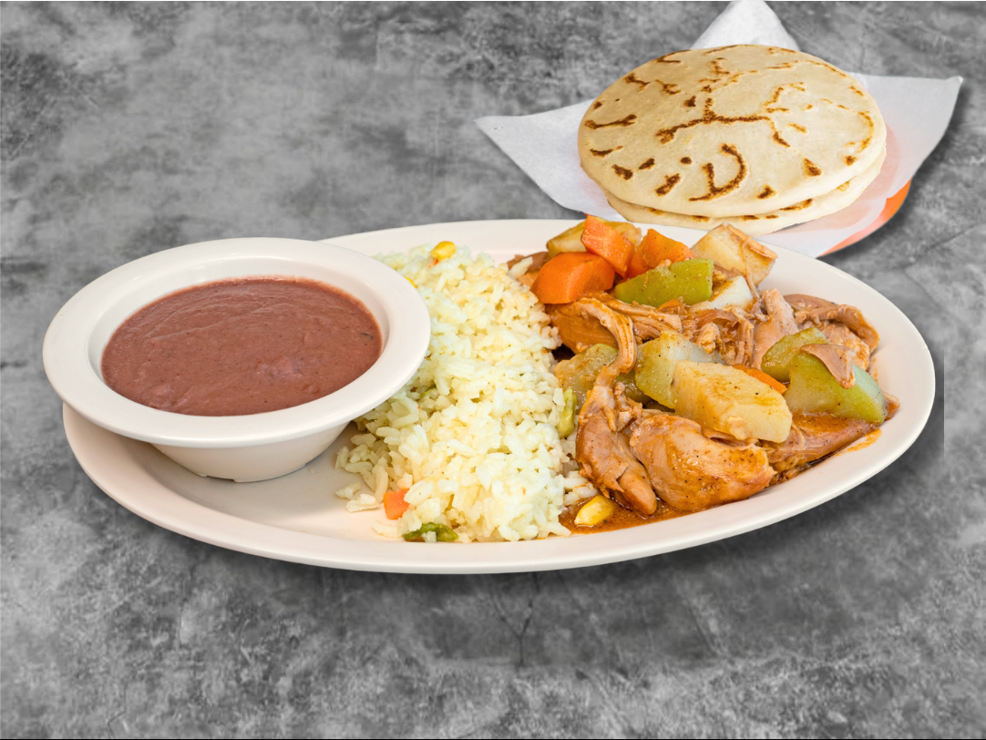 Pollo Guisado.